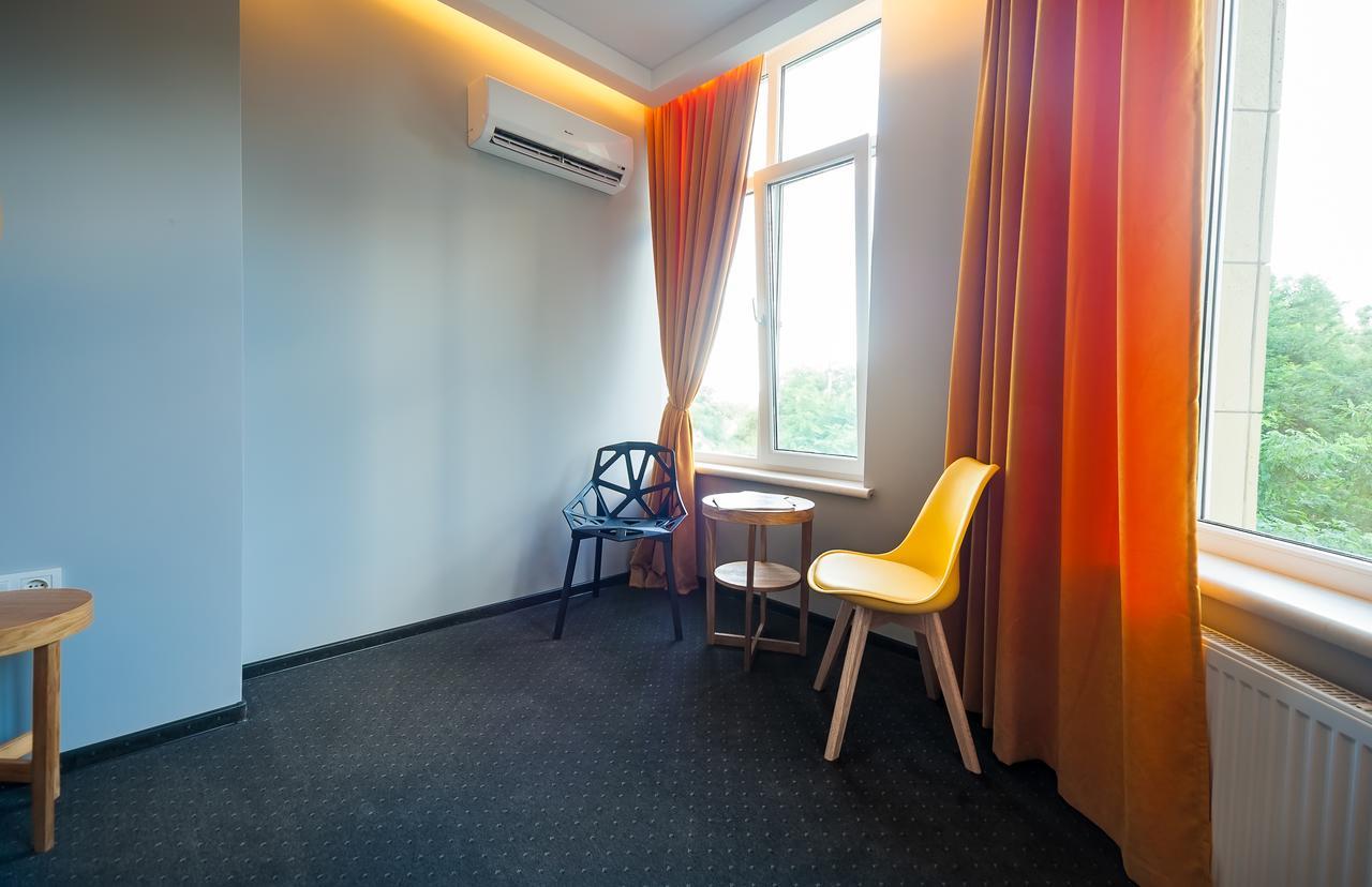Beehive Hotel Odessa Eksteriør bilde