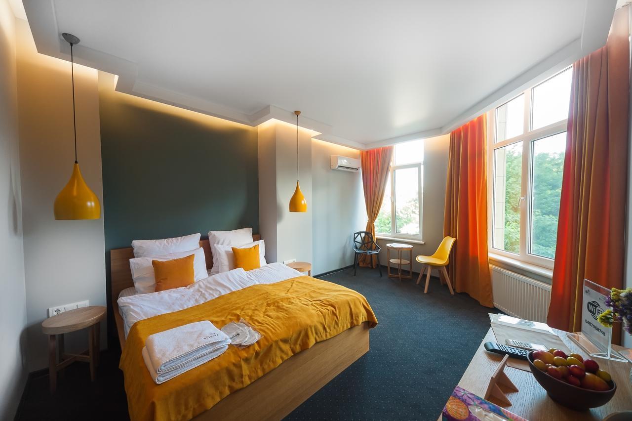 Beehive Hotel Odessa Eksteriør bilde