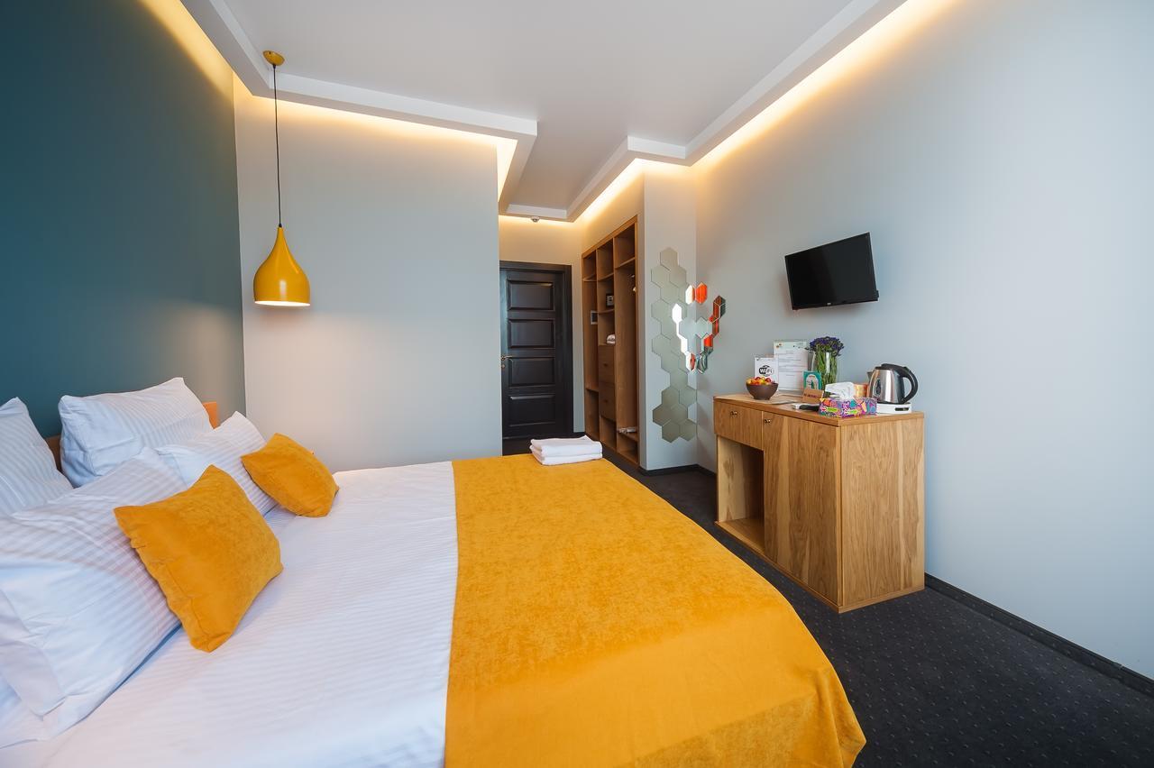 Beehive Hotel Odessa Eksteriør bilde