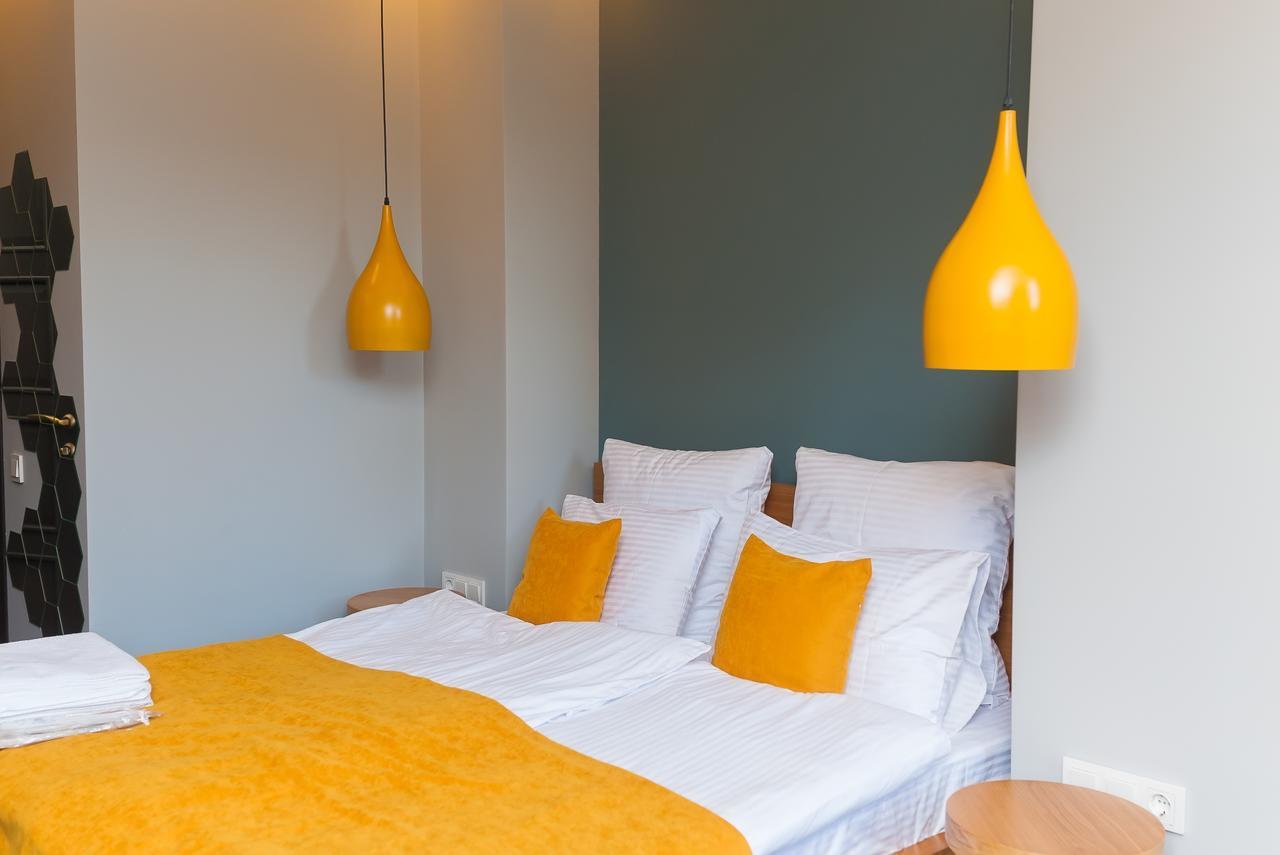 Beehive Hotel Odessa Eksteriør bilde