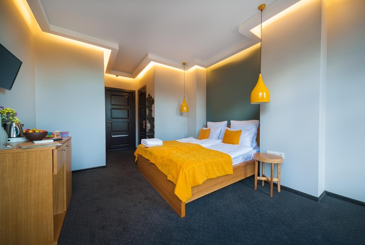 Beehive Hotel Odessa Eksteriør bilde