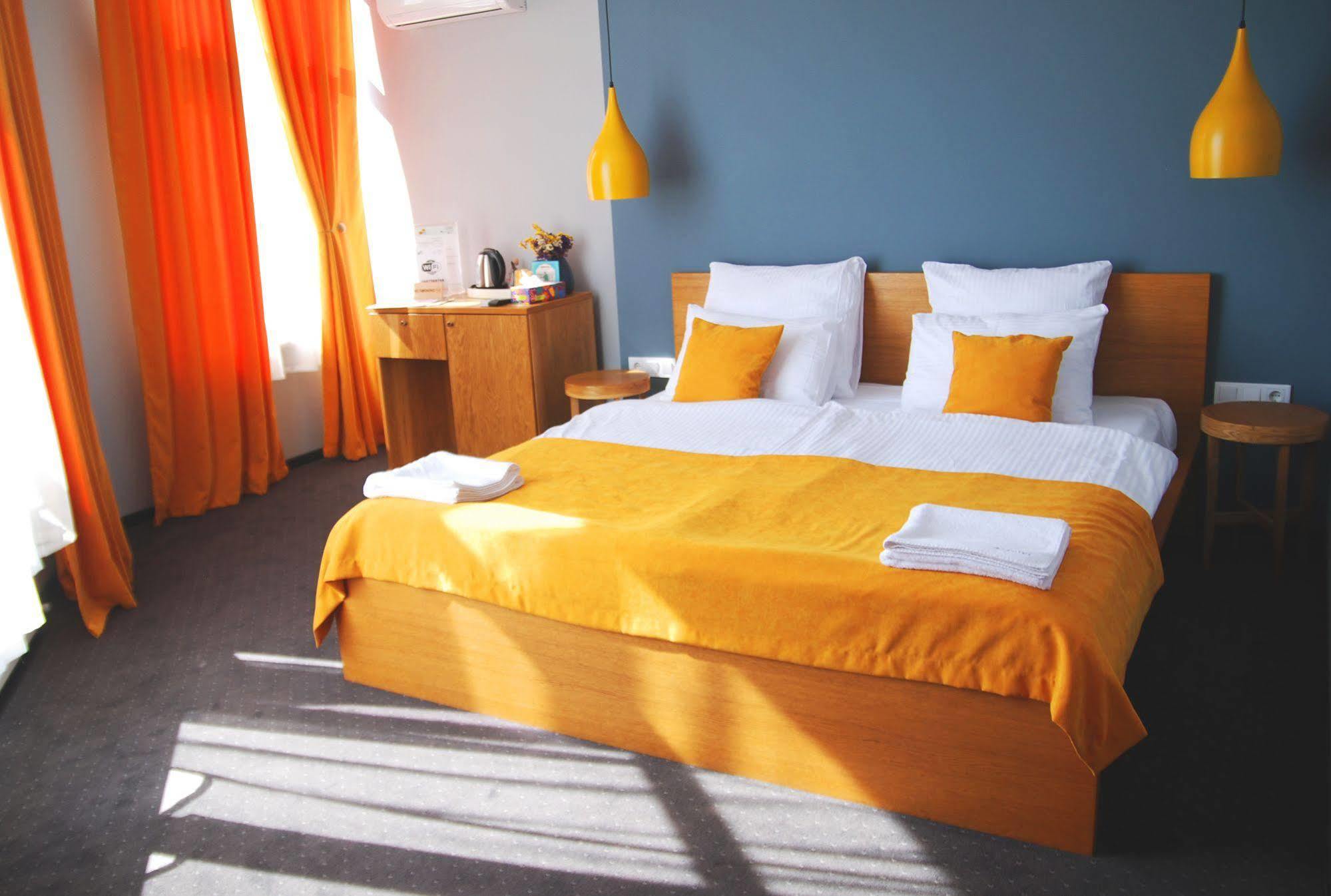 Beehive Hotel Odessa Eksteriør bilde
