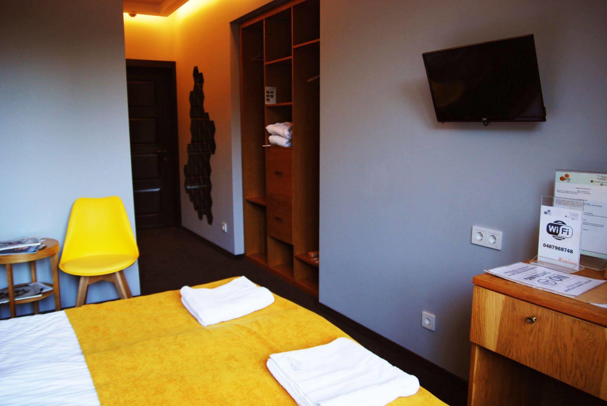 Beehive Hotel Odessa Eksteriør bilde
