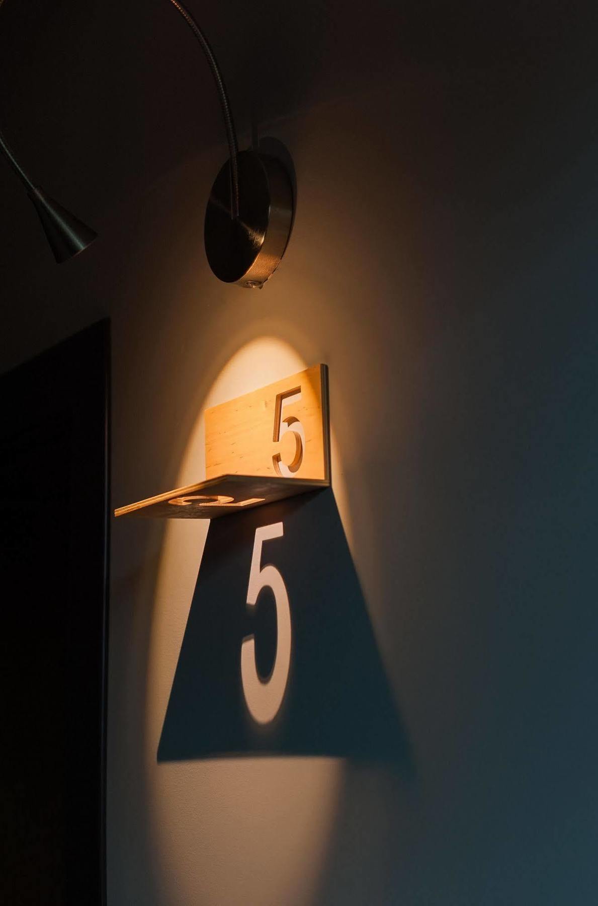 Beehive Hotel Odessa Eksteriør bilde